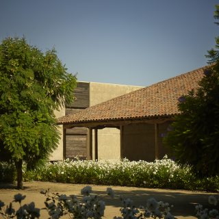 https://en.cowchile.cl/wp-content/uploads/2022/03/FOTO-BODEGA-NEYEN-320x320.jpg